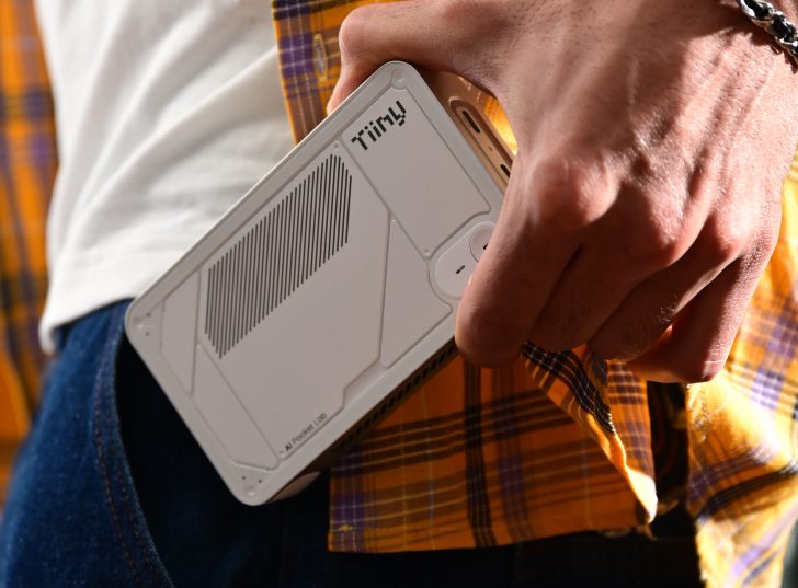 Tiiny AI Pocket Lab 产品图